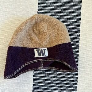 New born UW hat